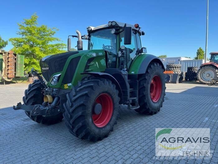 Fendt 828 VARIO S4 Traktory