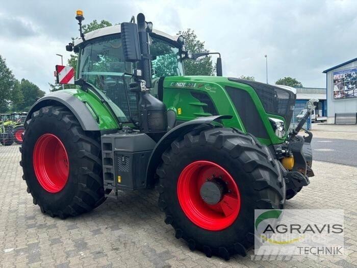 Fendt 828 VARIO S4 Traktory