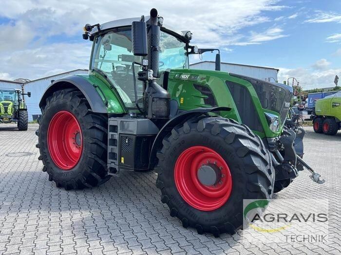 Fendt 828 VARIO S4 Traktory
