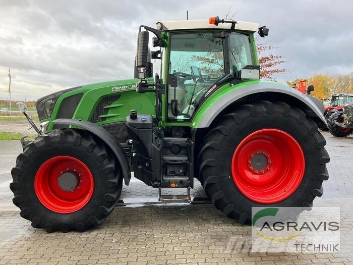 Fendt 828 VARIO S4 Traktory