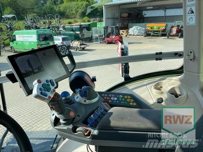 Fendt 933 Vario Traktory