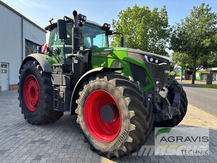 Fendt 942 VARIO GEN-7 Traktory