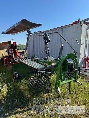 Fendt FORMER 426 DN Obraceče a shrabovače sena