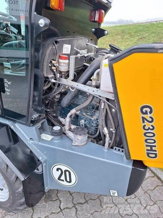 GiANT G2300 HD Kolové nakladače
