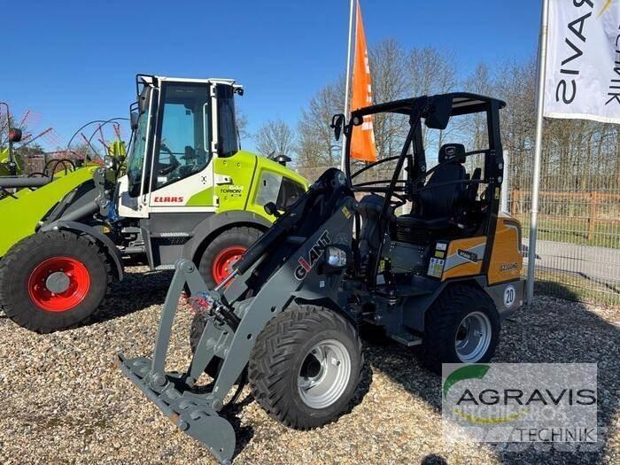 GiANT G2300 HD Kolové nakladače