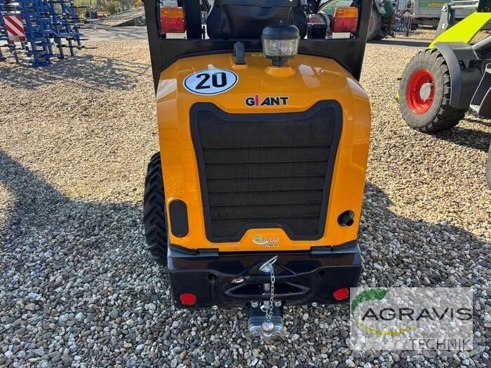GiANT G2300 HD Kolové nakladače