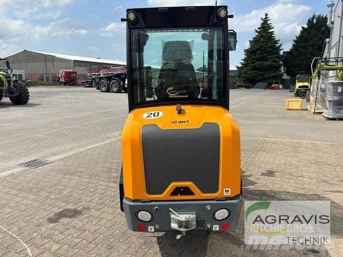 GiANT G2700 E Kolové nakladače