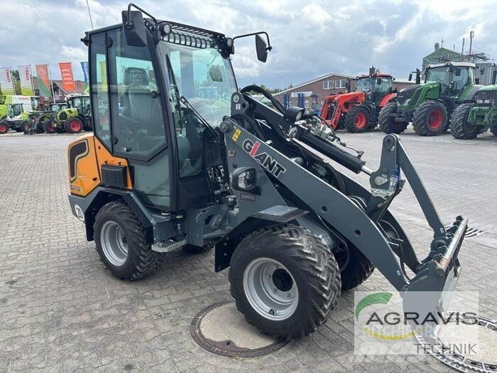 GiANT G2700 E Kolové nakladače