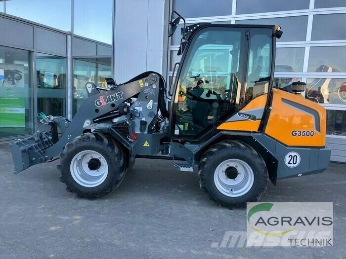 GiANT G3500 Kolové nakladače