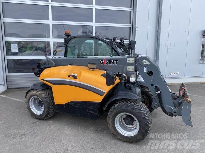GiANT GT5048 Teleskopické nakladače pro zemědělství