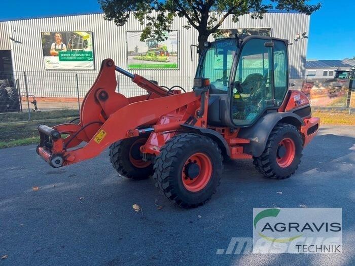 Hitachi ZW 95 Kolové nakladače