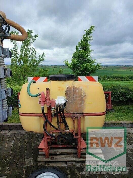 Holder 600Liter Tažené postřikovače