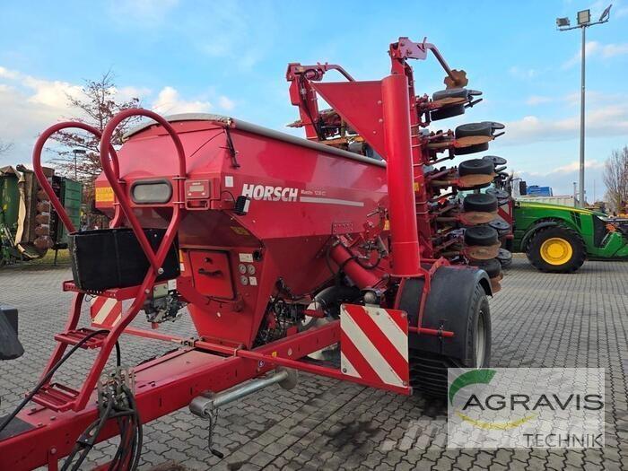 Horsch MAESTRO 12 CC Mechanické secí stroje