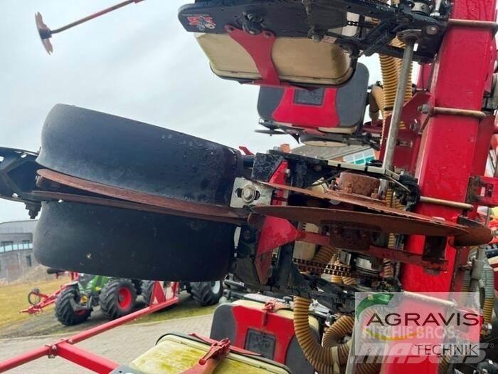 Horsch MAISTRO 8 CC Mechanické secí stroje