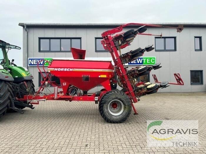 Horsch MAISTRO 8 CC Mechanické secí stroje