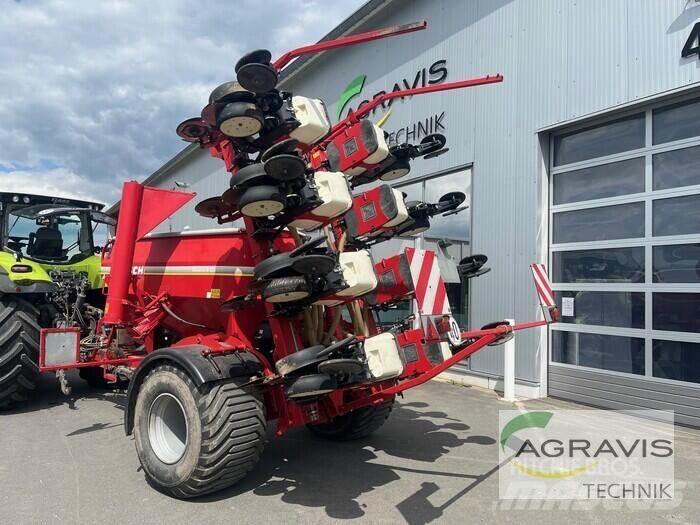 Horsch MAISTRO 8 CC Mechanické secí stroje