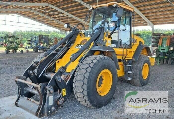 JCB 437 HT Kolové nakladače