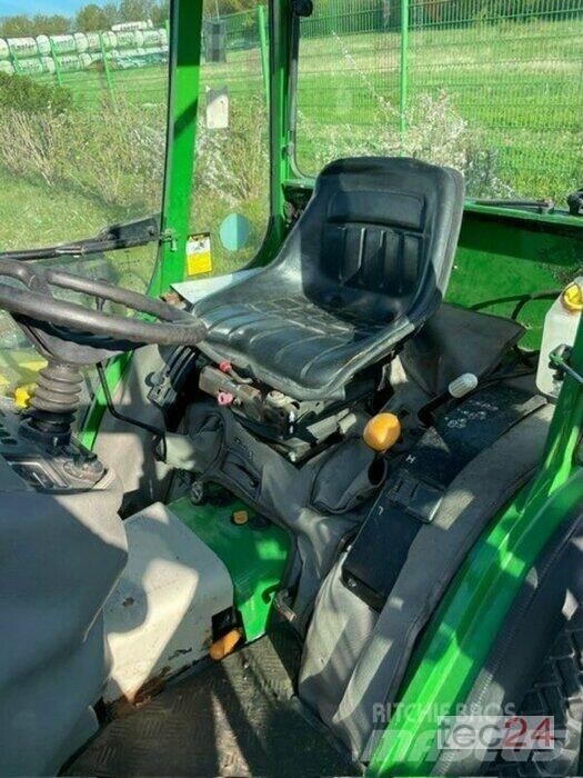 John Deere 4115 Kompaktní traktory