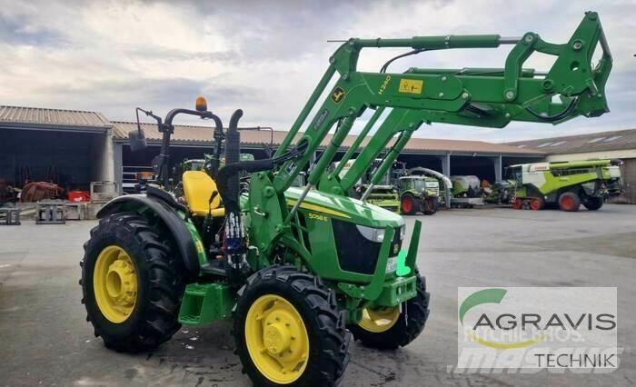 John Deere 5058 E Traktory