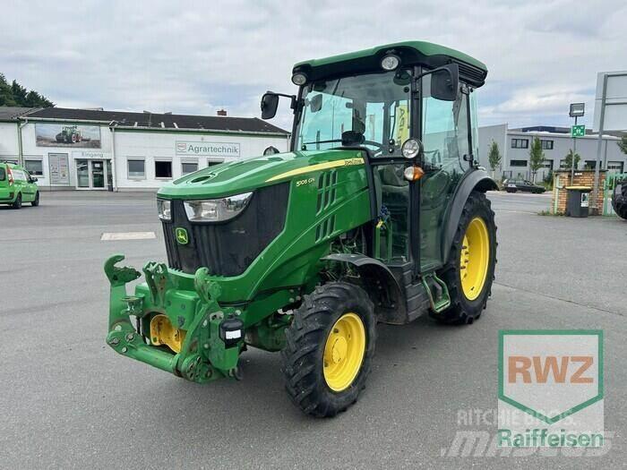 John Deere 5105 GN Traktory