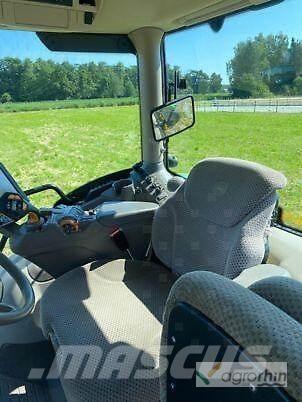 John Deere 6130R Traktory
