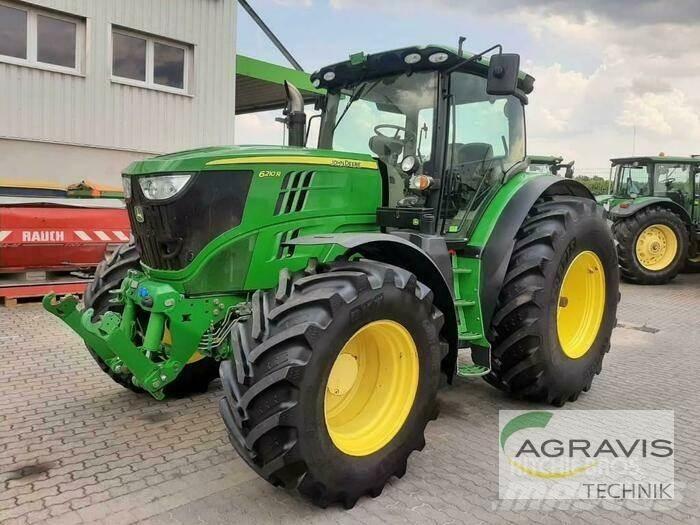 John Deere 6210 R Traktory