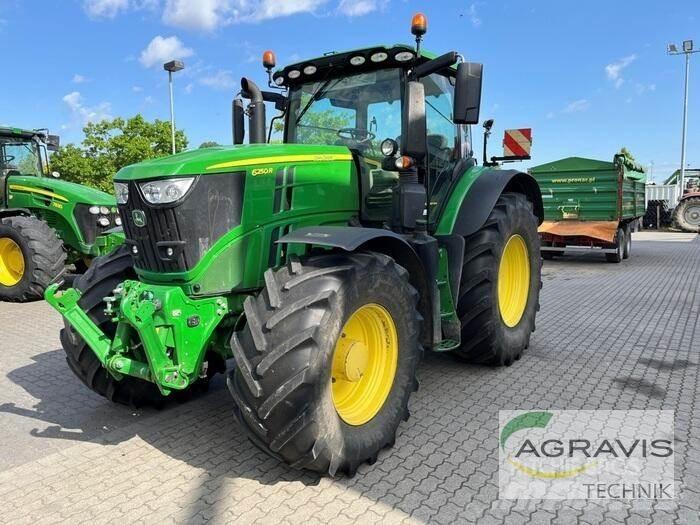 John Deere 6250 R Traktory