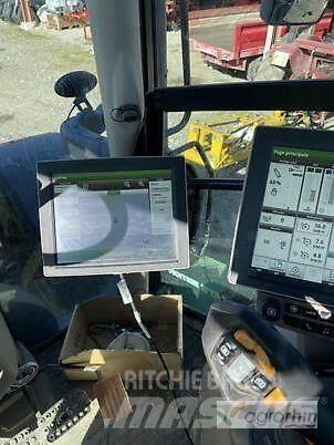 John Deere 6250R Traktory