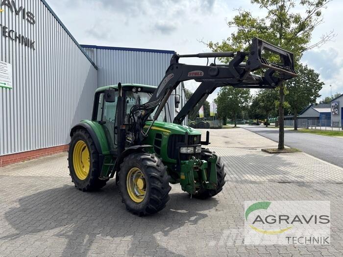John Deere 6330 Traktory