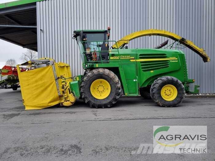 John Deere 7400 Samojízdné sekačky