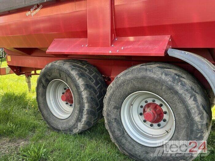 Krampe BigBody 650 Sklápěcí přívěs