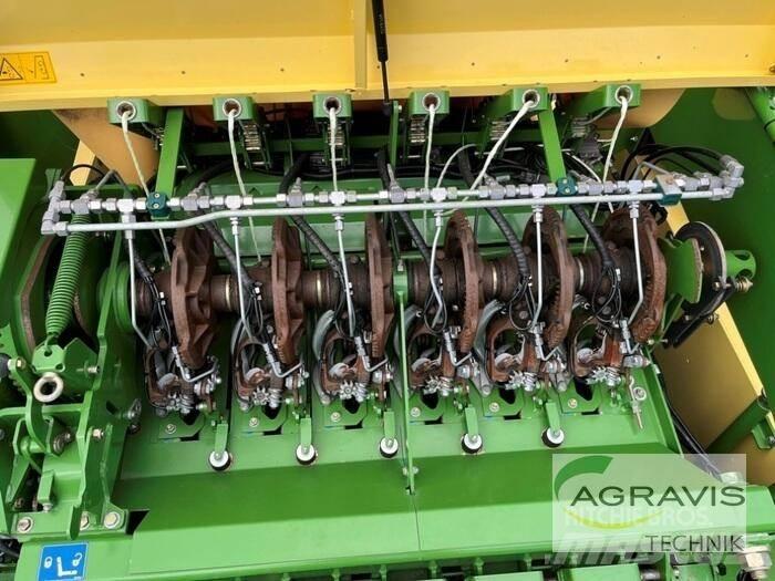Krone BIG PACK 1290 Lis na hranaté balíky