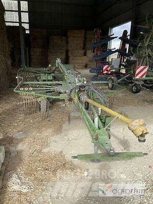 Krone SWADRO 710/26T Obraceče a shrabovače sena