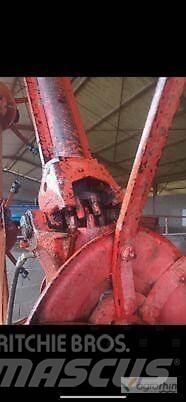 Kuhn 3F6301MH Obraceče a shrabovače sena