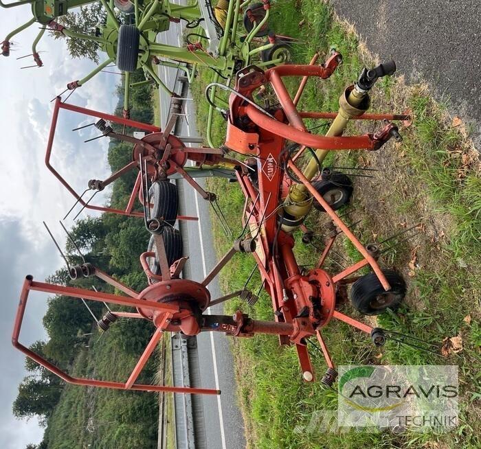 Kuhn GF 4201 MH Obraceče a shrabovače sena
