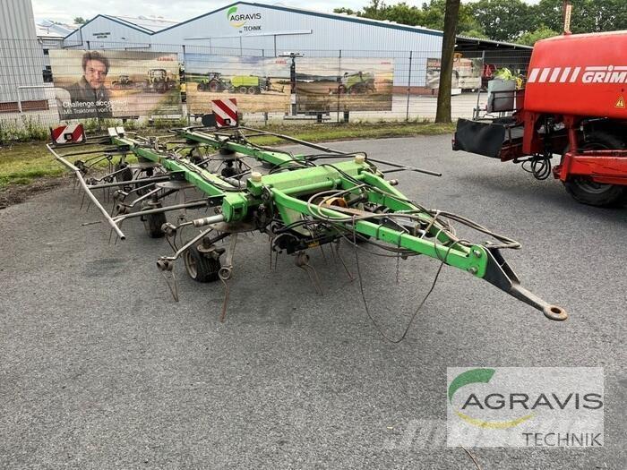 Kverneland 6913 Obraceče a shrabovače sena