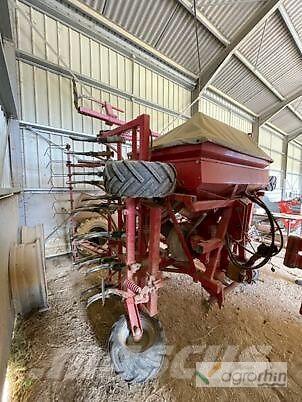 Kverneland TS Kombinované secí stroje