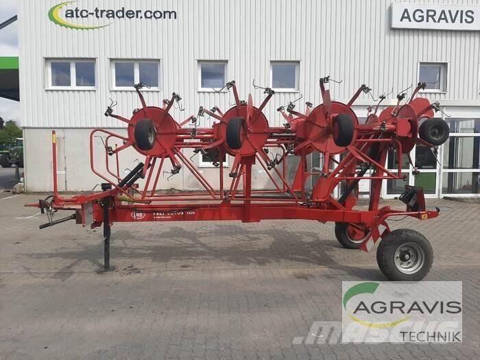 Lely LOTUS 1020 Obraceče a shrabovače sena
