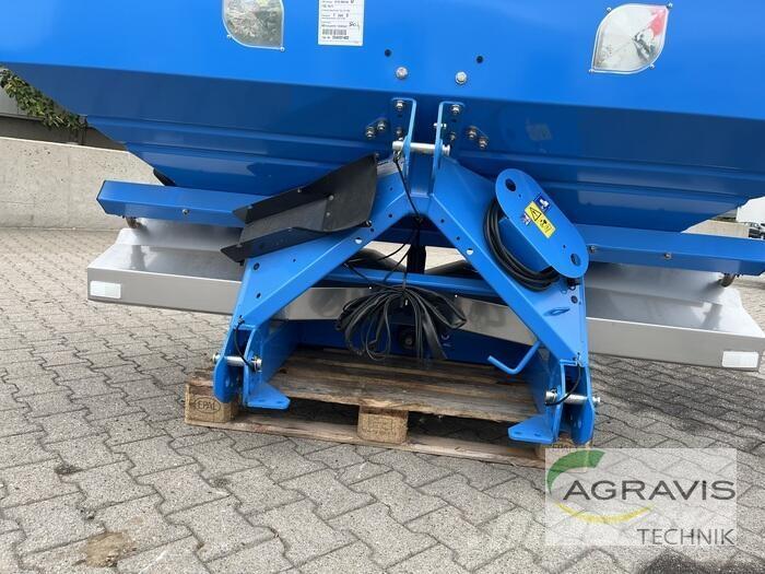 Lemken TAURI 8/1500 Rozmetadlo minerálních hnojiv