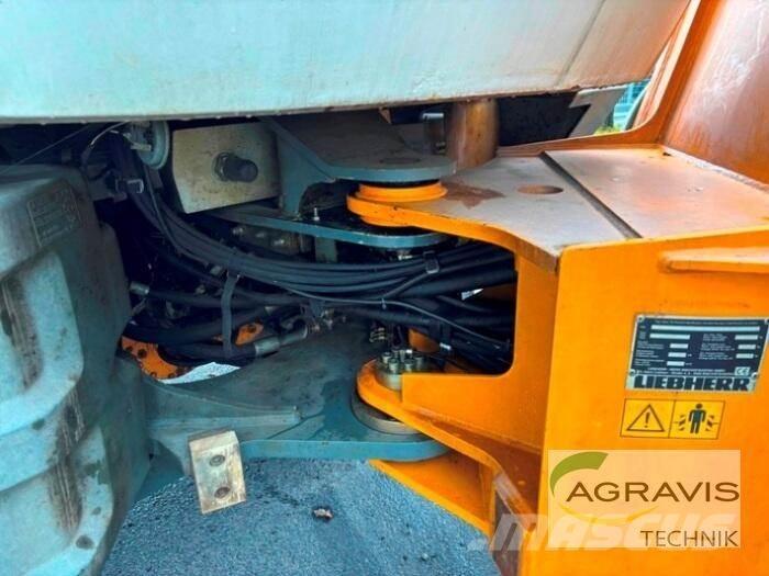 Liebherr L538 Kolové nakladače