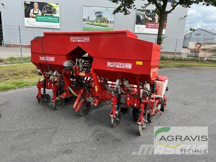 Maschio ST 300 Mechanické secí stroje