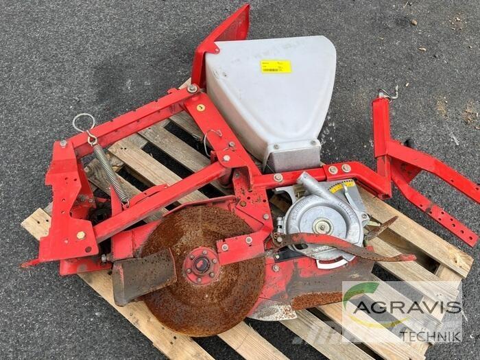Maschio ST 300 Mechanické secí stroje