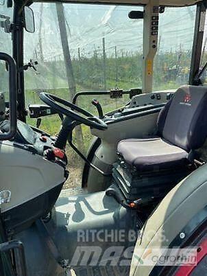 Massey Ferguson 3710 F Traktory