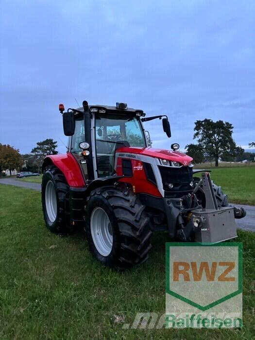 Massey Ferguson 6S 155 Traktory