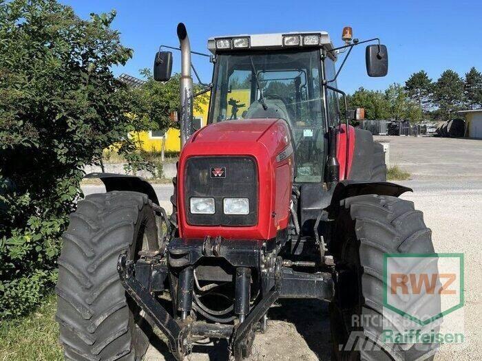 Massey Ferguson 8250-4 Traktory