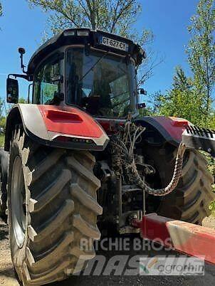 Massey Ferguson 8S 285 Traktory