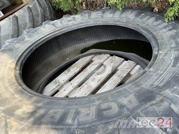 Michelin 20.8R38 Pneumatiky, kola a ráfky