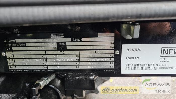 New Holland BOOMER 50 Traktory