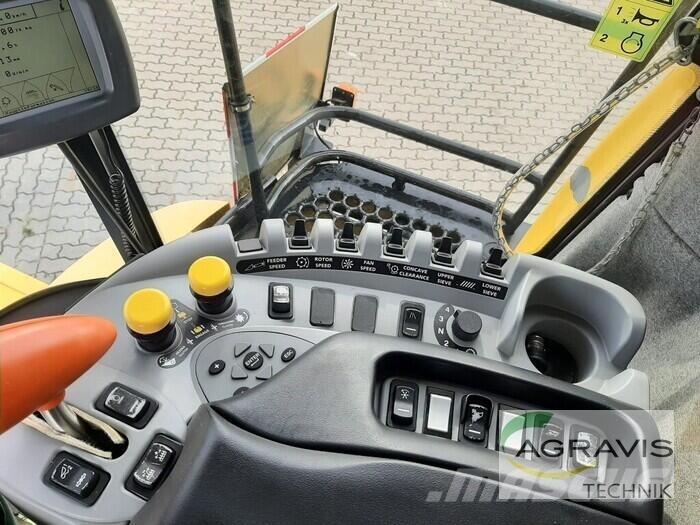 New Holland CR 960 Sklízecí mlátičky