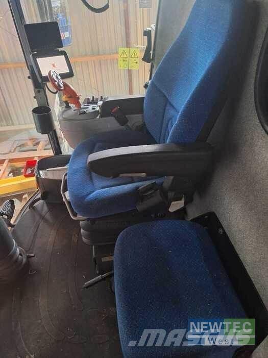 New Holland CX 5090 Sklízecí mlátičky